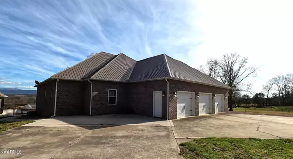 Maryville, TN 37801,1228 Broaderick Blvd