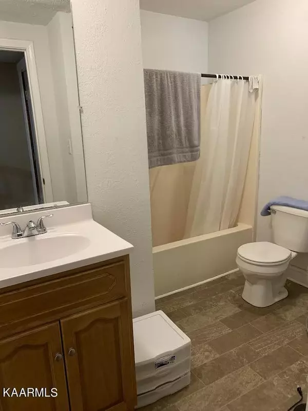 Alcoa, TN 37701,118 W Fulton St