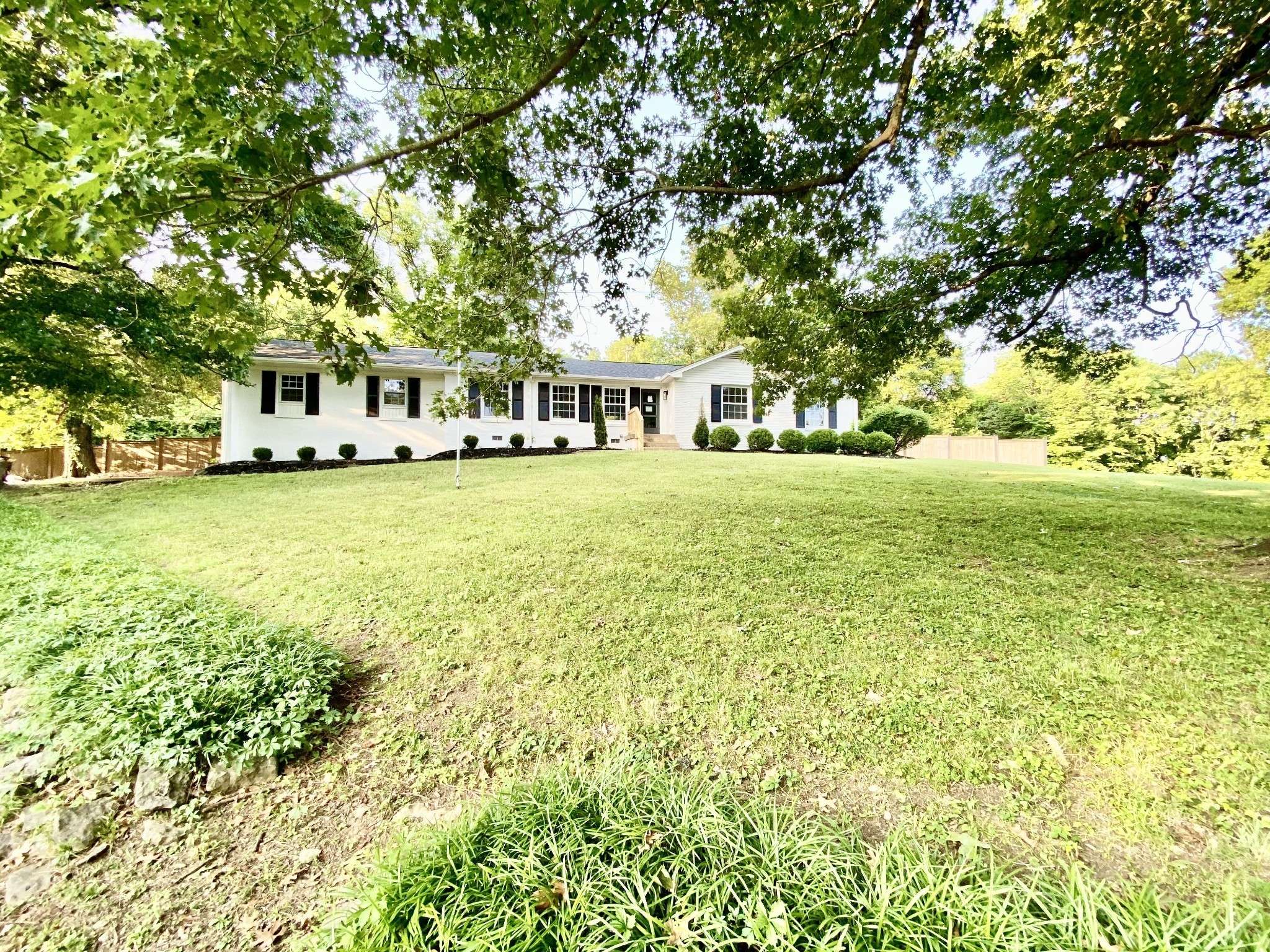 Nashville, TN 37205,901 Plateau Pkwy