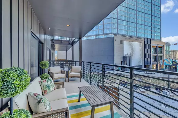 Nashville, TN 37203,635 7th Ave #S #414
