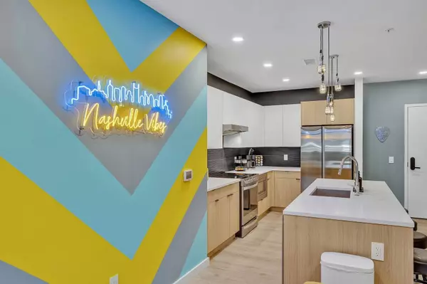 Nashville, TN 37203,635 7th Ave #S #414