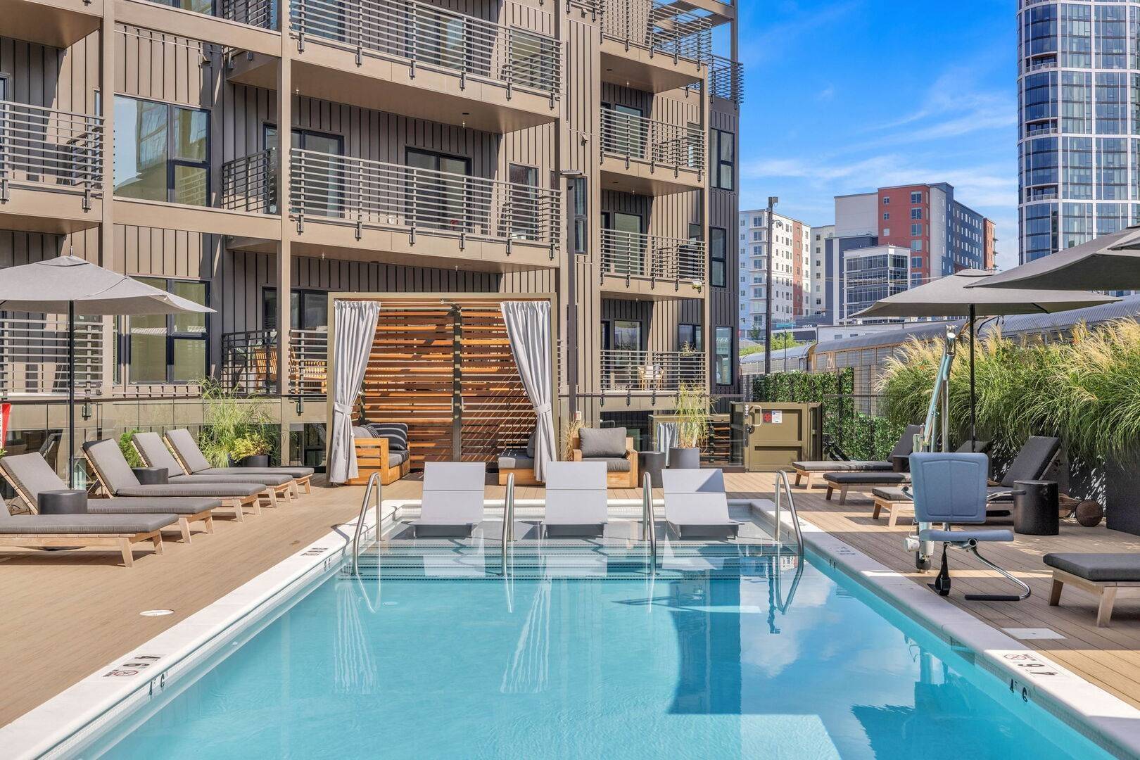 Nashville, TN 37203,635 7th Ave #S #414