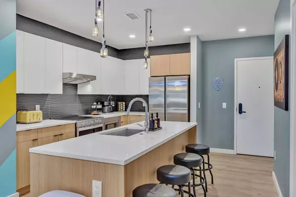 Nashville, TN 37203,635 7th Ave #S #414