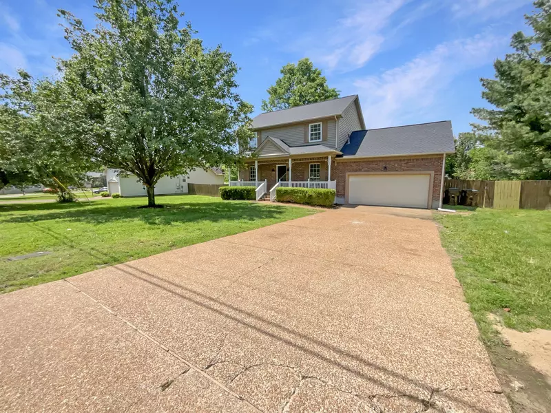 1421 Joe Pyron Dr, Madison, TN 37115