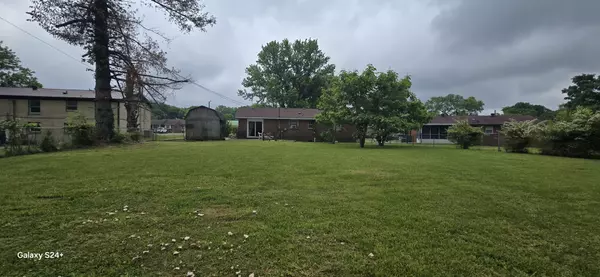 Clarksville, TN 37042,119 Rainbow St