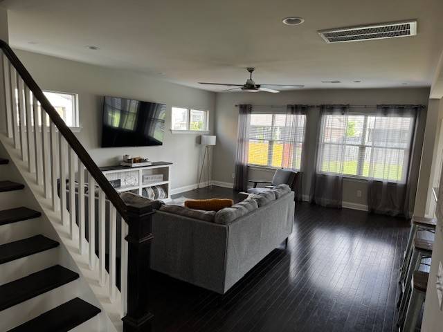 Murfreesboro, TN 37128,909 Sapphire Dr