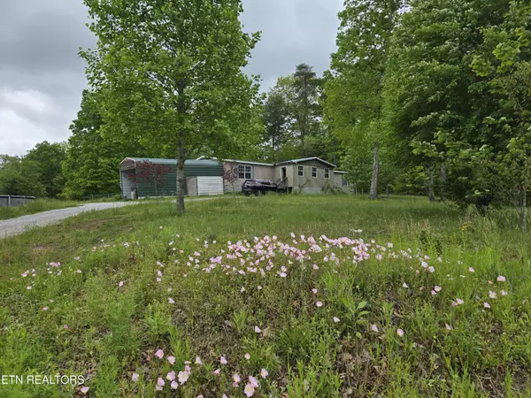 7296 Genesis Rd, Crossville, TN 38571