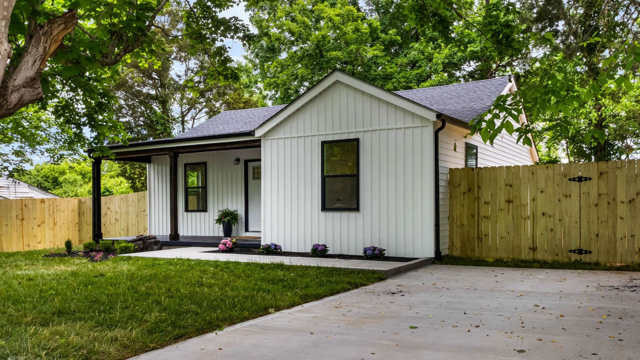 Clarksville, TN 37042,429 Shelby St