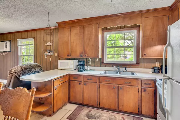 Pleasant View, TN 37146,1006 Hillcrest Cir