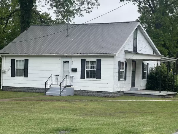 Decherd, TN 37324,207 Powell St