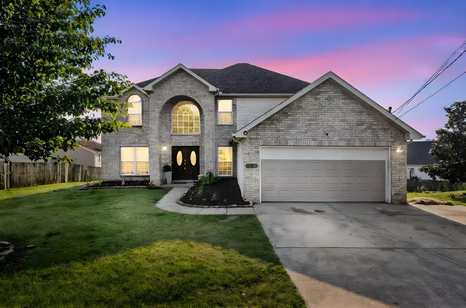 630 Holland Ridge Dr, La Vergne, TN 37086