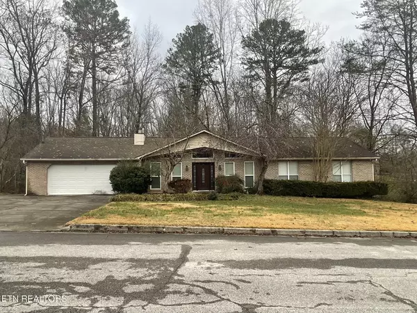 108 Garnet Lane, Oak Ridge, TN 37830