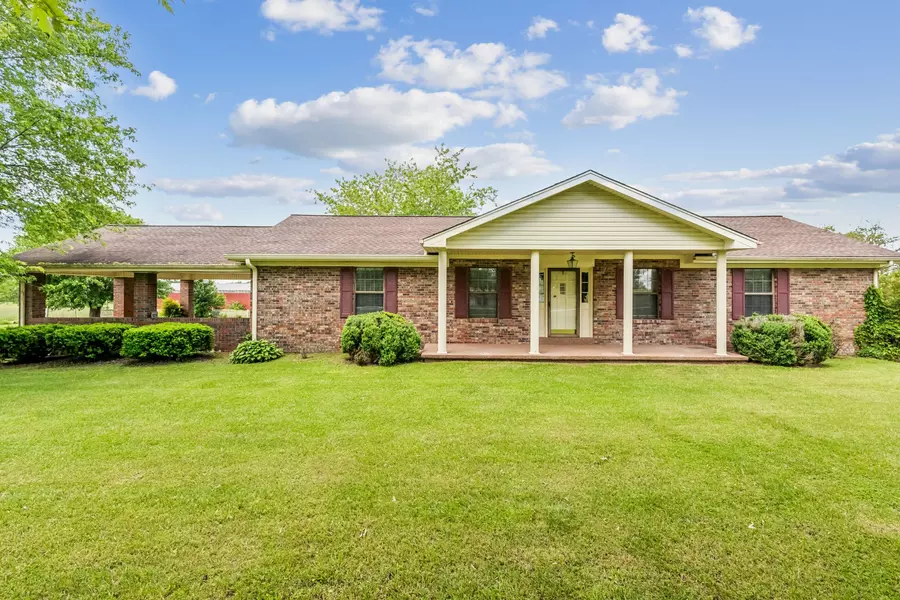 5245 Galen Rd, Lafayette, TN 37083