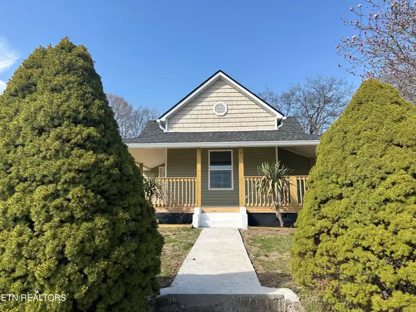521 Henderson St, Harriman, TN 37748