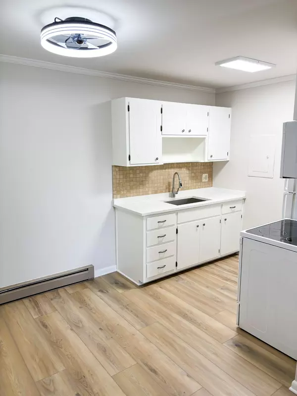 Nashville, TN 37212,2601 Hillsboro Pk #L-15