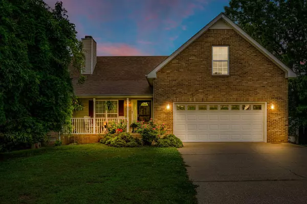 157 Baggett Ln,  Dickson,  TN 37055