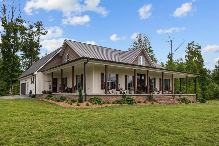3571 Old Blacktop Rd, Mc Ewen, TN 37101