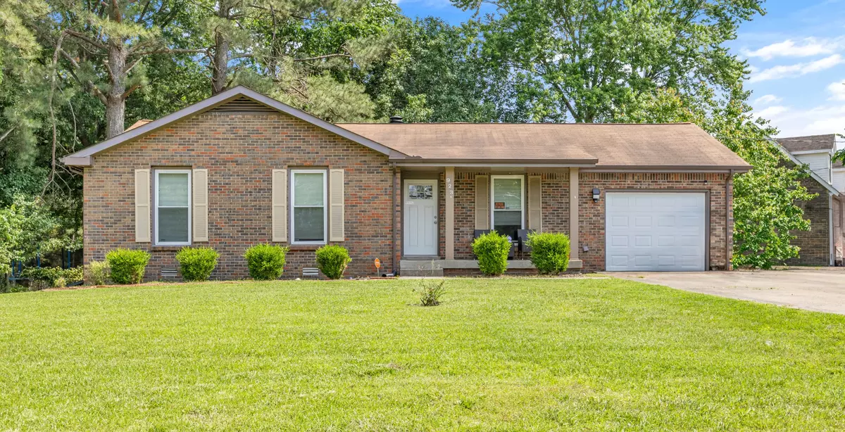 Clarksville, TN 37042,923 Dominion Dr