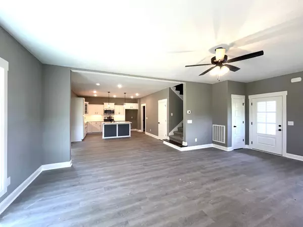 Clarksville, TN 37042,363 Timber Springs