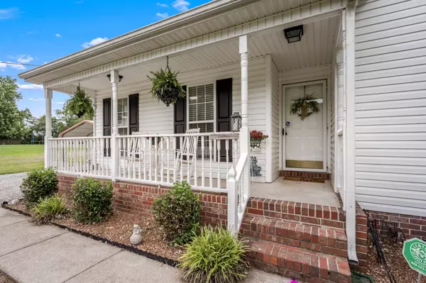 Unionville, TN 37180,104 Pierce Pl