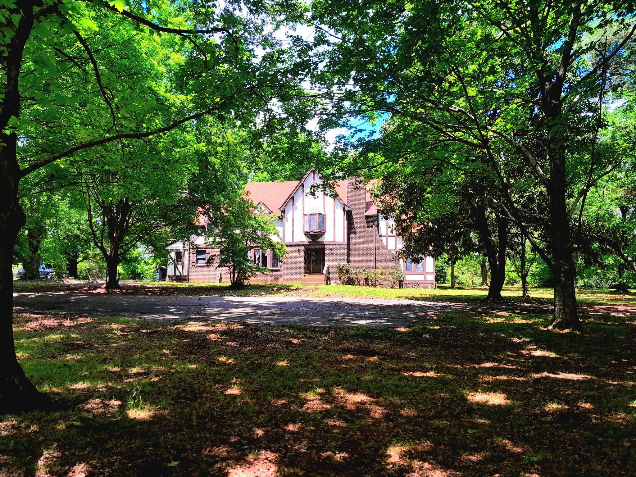 Columbia, TN 38401,1700 Logan Dr