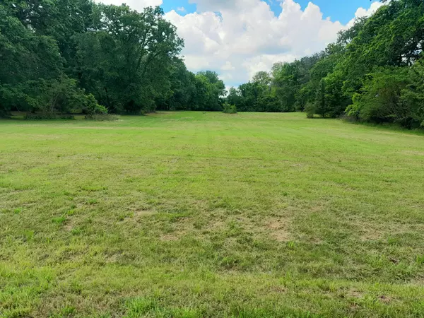 Columbia, TN 38401,1700 Logan Dr