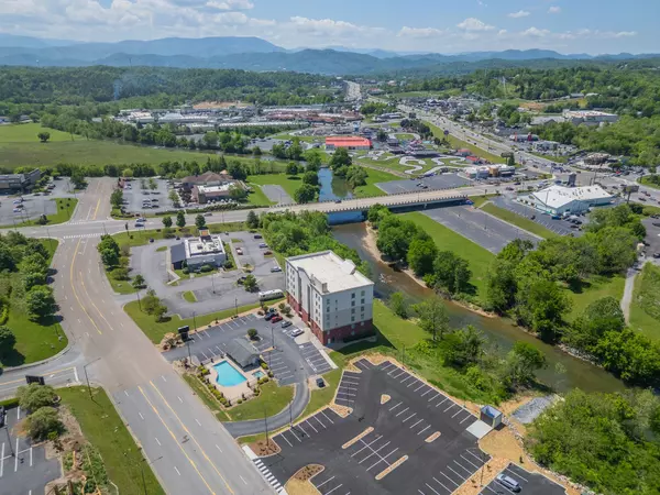 Sevierville, TN 37862,1410 Hurley Dr #103
