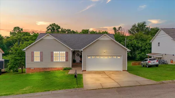 2129 Hollandale Cir, Columbia, TN 38401