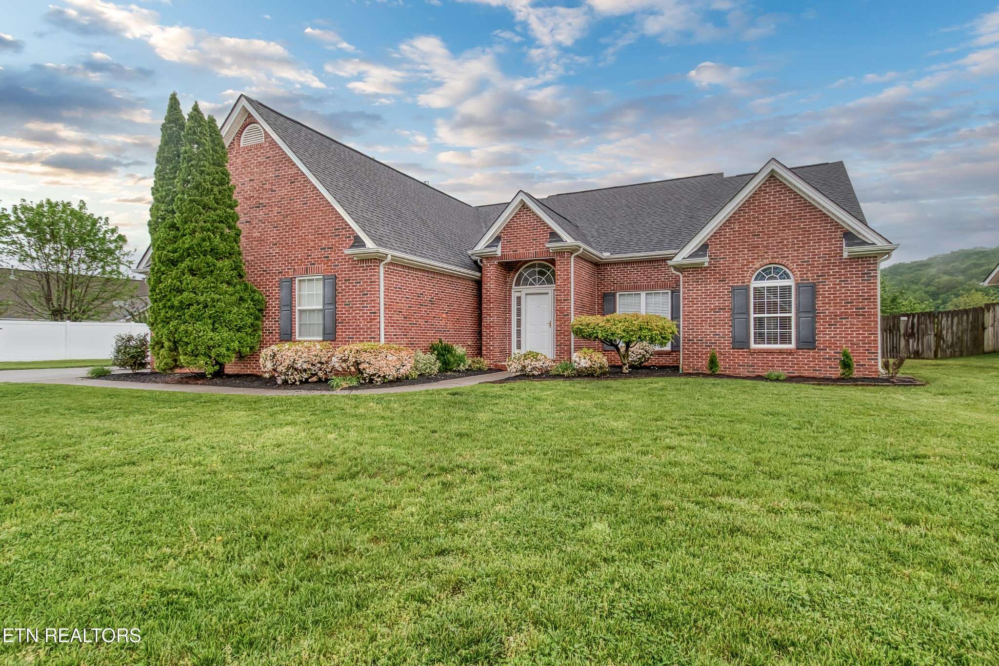 1707 Maremont Rd, Knoxville, TN 37918