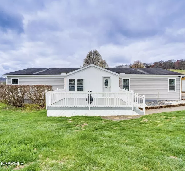 430 Highland Meadows Drive, Blountville, TN 37617