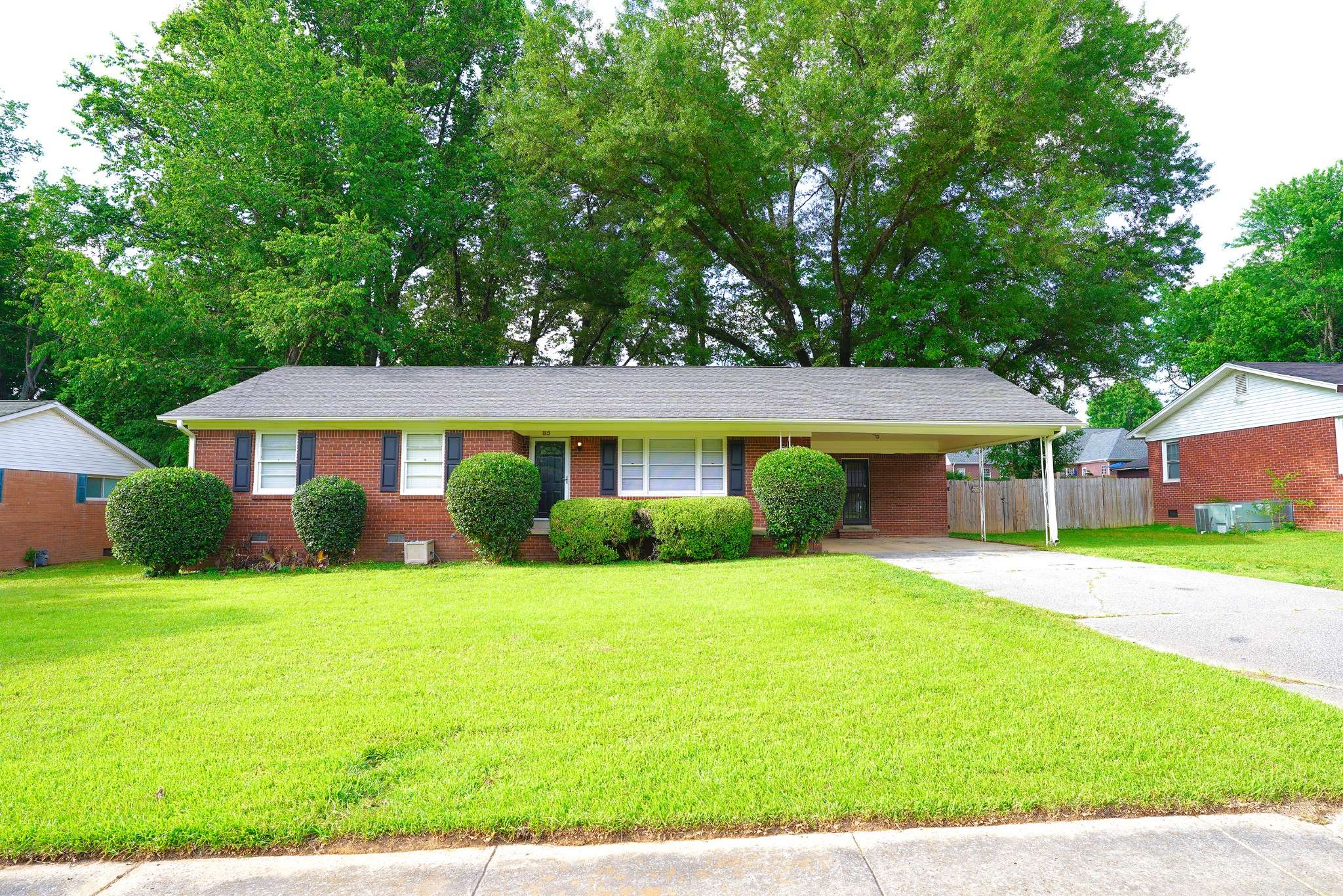 Jackson, TN 38305,85 Charjean Dr
