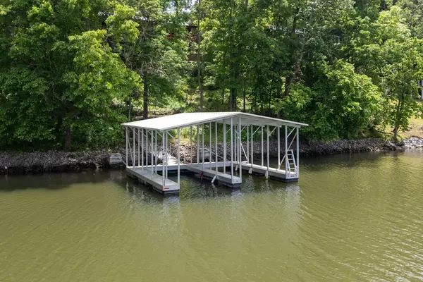 920 Misty Lake Dr, Lebanon, TN 37087
