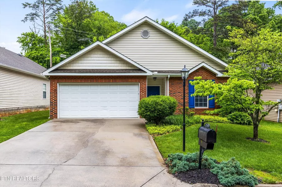 10744 Meriwether Lane, Knoxville, TN 37934