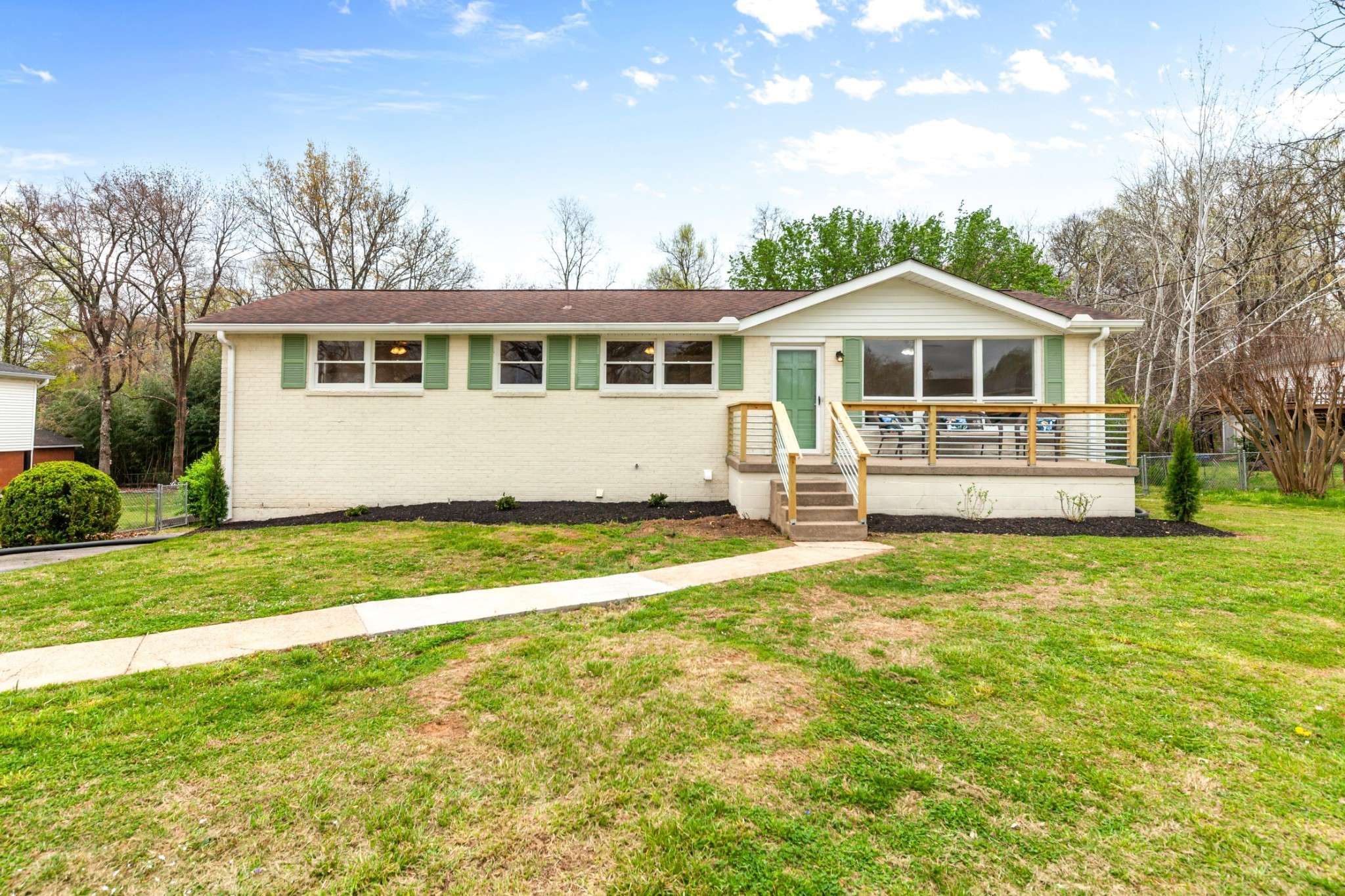 1614 Shady Cir, Lebanon, TN 37087