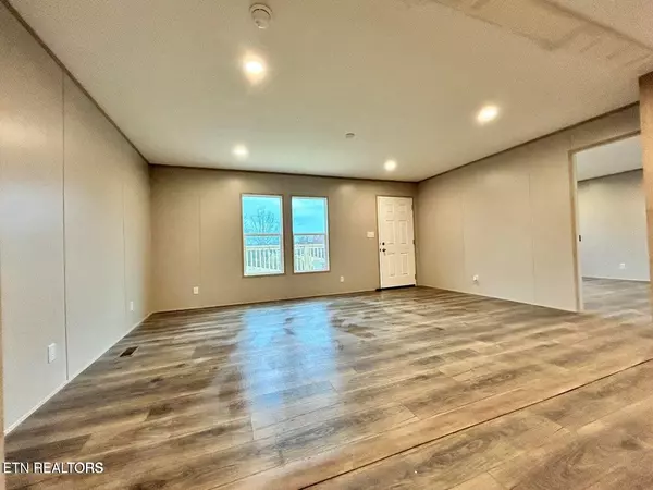 Lenoir City, TN 37771,196 Copenhaver Rd