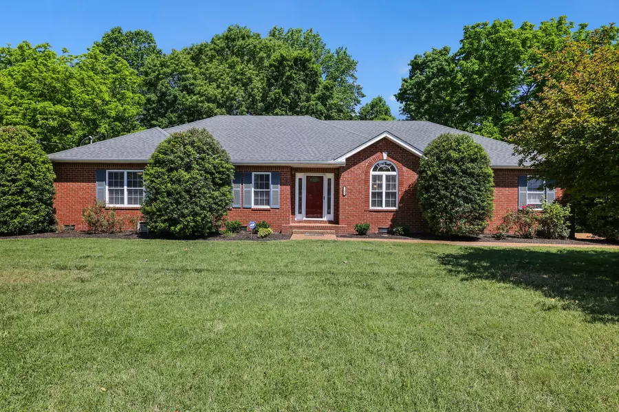 7151 Lama Terra Dr, Goodlettsville, TN 37072