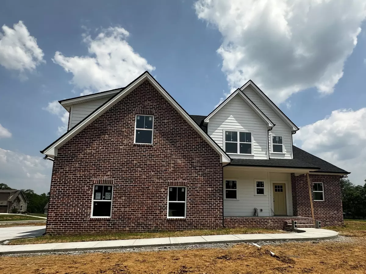 Gallatin, TN 37066,1067 Robert Lee Drive