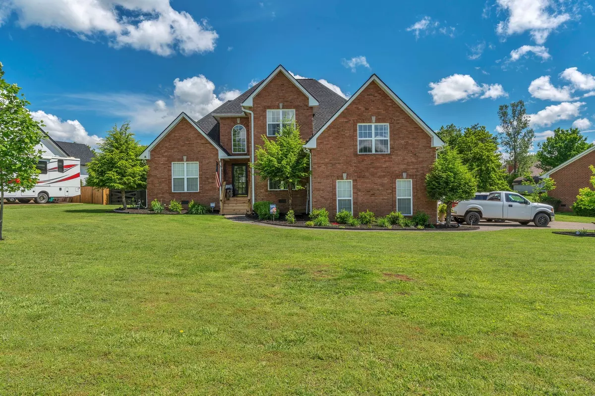 White House, TN 37188,213 Hickory Trl