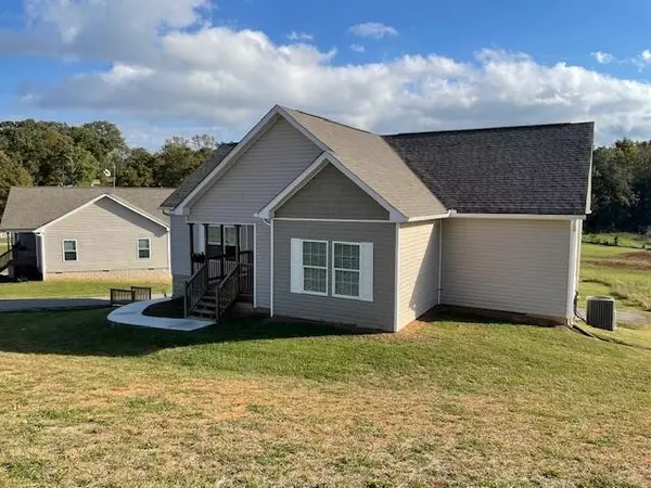 Spring City, TN 37381,185 Waters Edge Drive