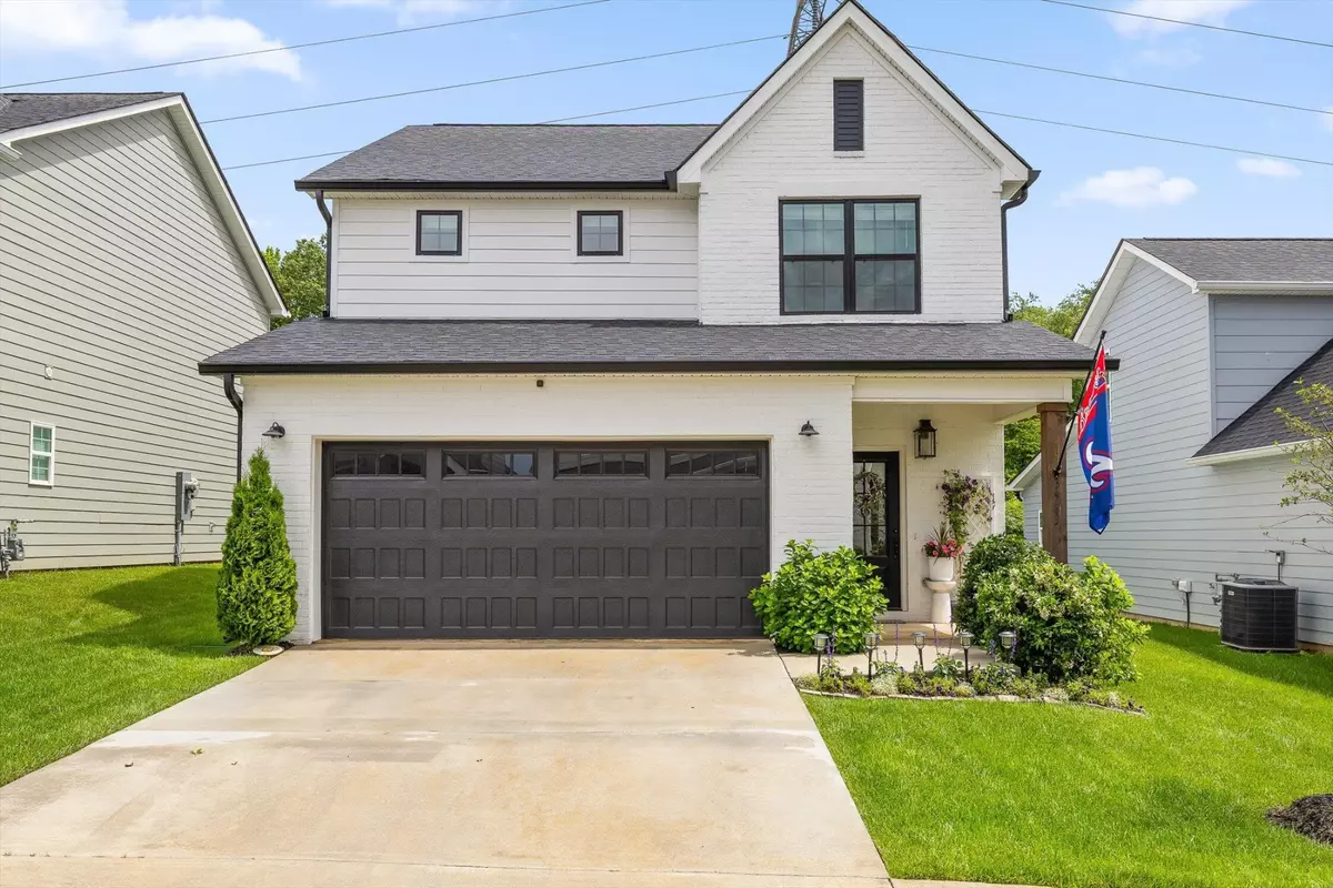 Chattanooga, TN 37416,3983 Inlet Loop