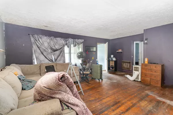 Ashland City, TN 37015,104 Lowe St