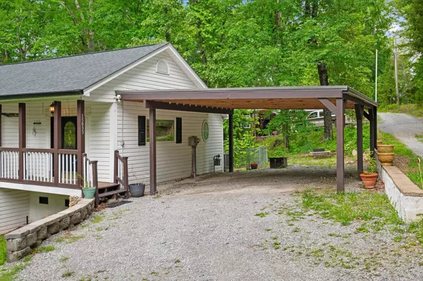 Soddy Daisy, TN 37379,15033 Log Cabin Lane