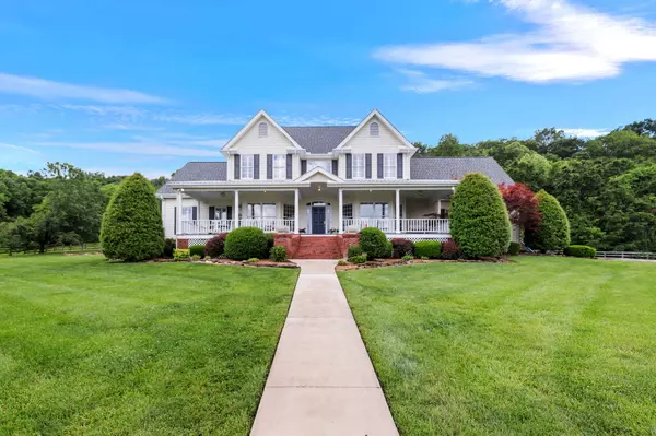 1036 Reed Hollow Rd, Readyville, TN 37149