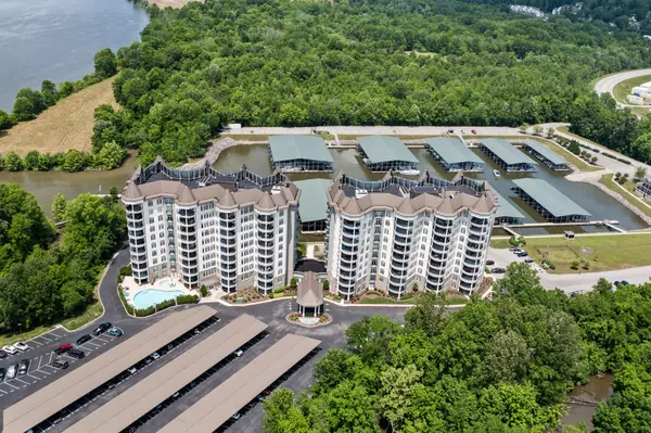Ashland City, TN 37015,400 Warioto Way #602