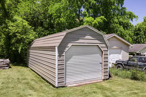 Alexandria, TN 37012,100 Allen St