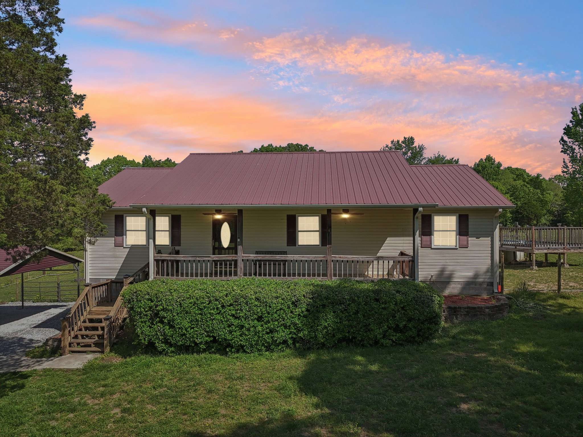 46 Seay Ln, Erin, TN 37061