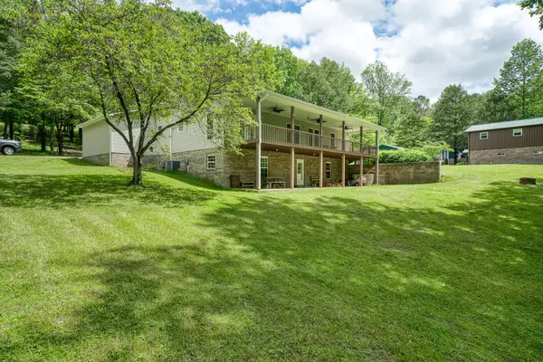 Sparta, TN 38583,490 Luckey Ln