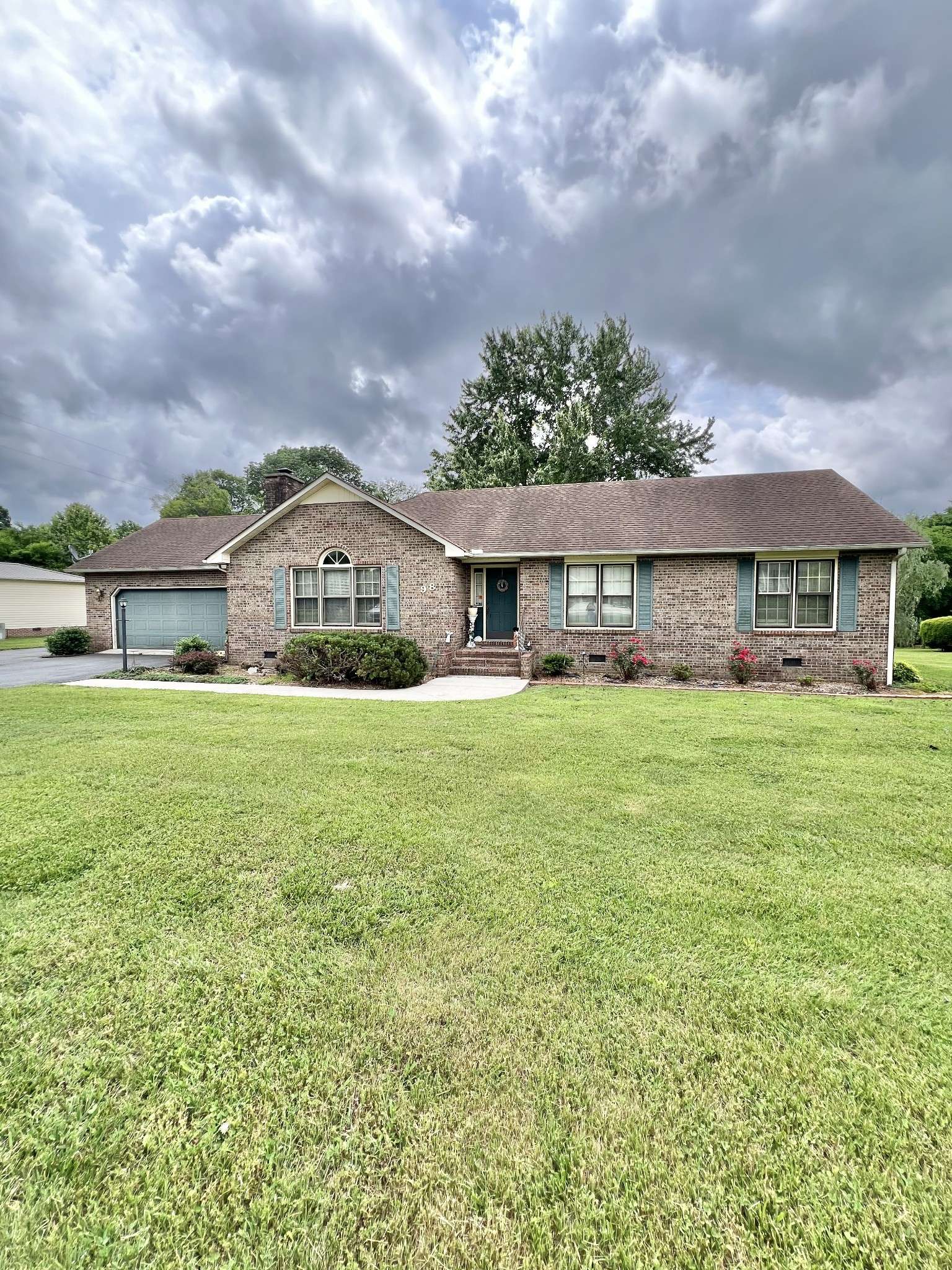 98 Edgefield Dr, Manchester, TN 37355