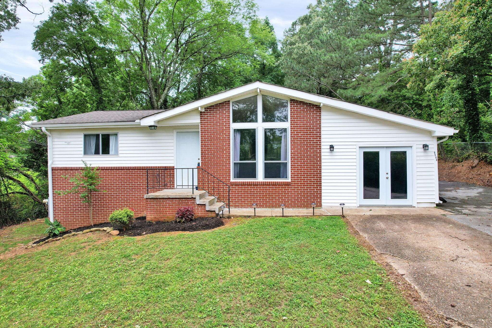 Chattanooga, TN 37421,6568 Barnie Fay Lane