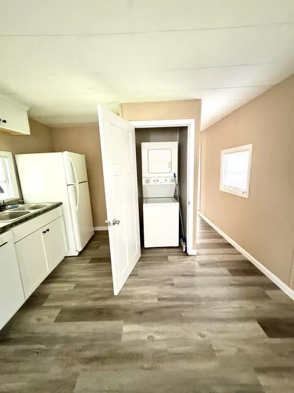 Buchanan, TN 38222,225 Kirks Trading Post Rd